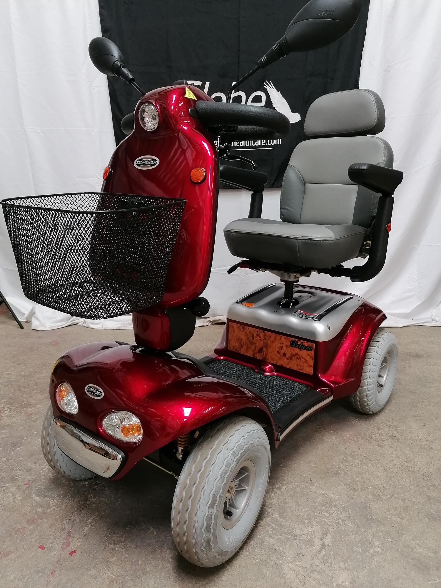 CLEARANCE Shoprider Cadiz Full Suspension 8mph Road Legal Scooter, 50AH